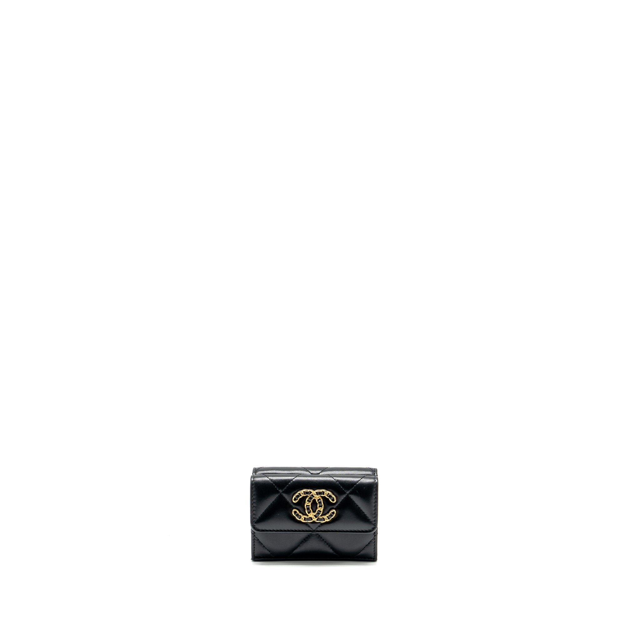 Chanel 19 compact wallet lambskin black  (microchip)