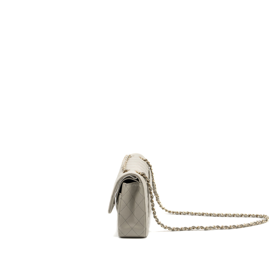 Chanel Medium Classic double flap bag lambskin light grey L (Microchip)