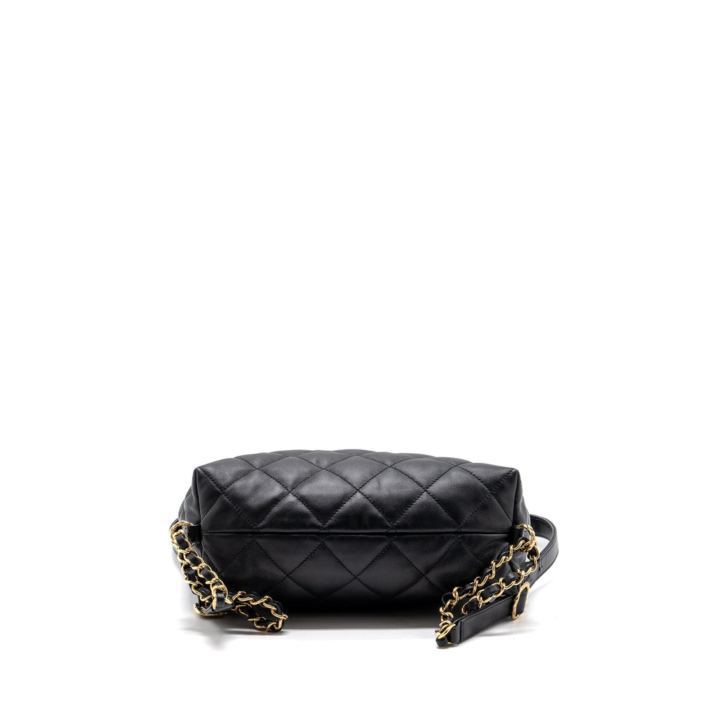 Chanel 22B hobo bag lambskin black  (microchip)
