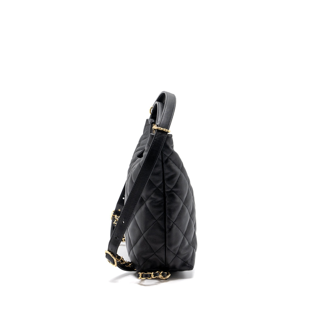 Chanel 22B hobo bag lambskin black  (microchip)