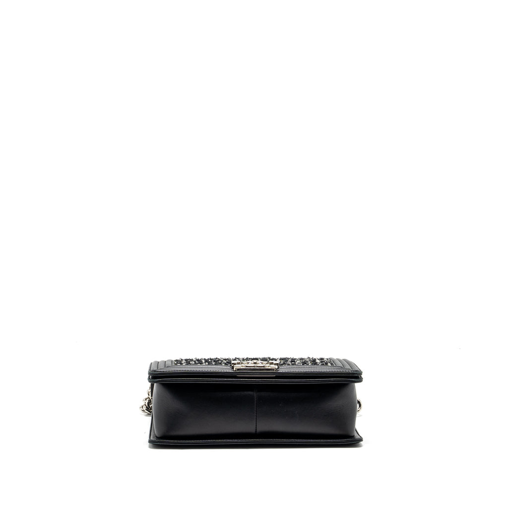 Chanel Medium Boy Bag Tweed/Calfskin black/Multicolour