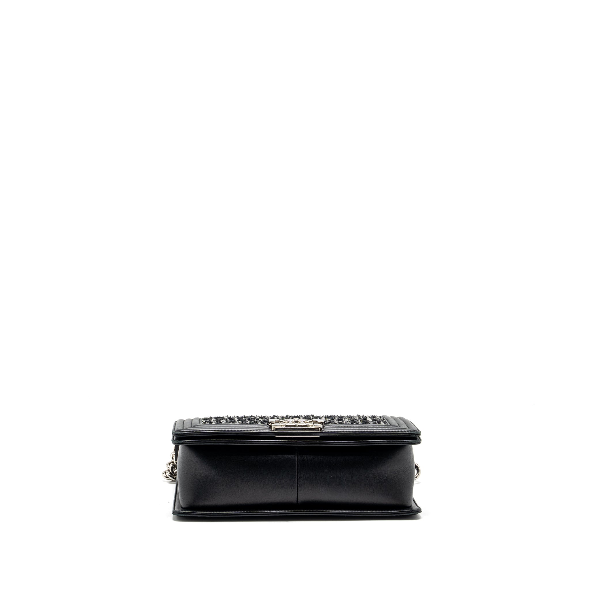 Chanel Medium Boy Bag Tweed/Calfskin black/Multicolour