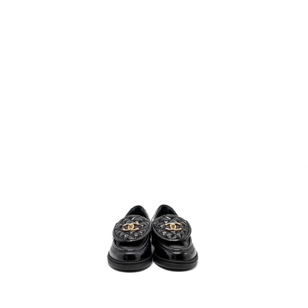 Chanel Size 38.5 Quilted CC Logo Loafer Patent Lambskin Black L