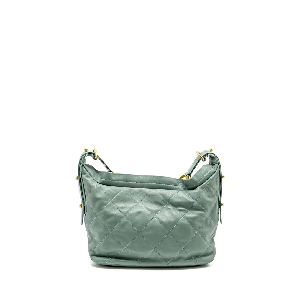 Chanel 22C Hobo bag with Giant Chain calfskin Green  (microchip)
