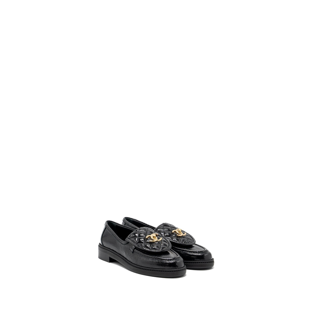 Chanel Size 38.5 Quilted CC Logo Loafer Patent Lambskin Black L