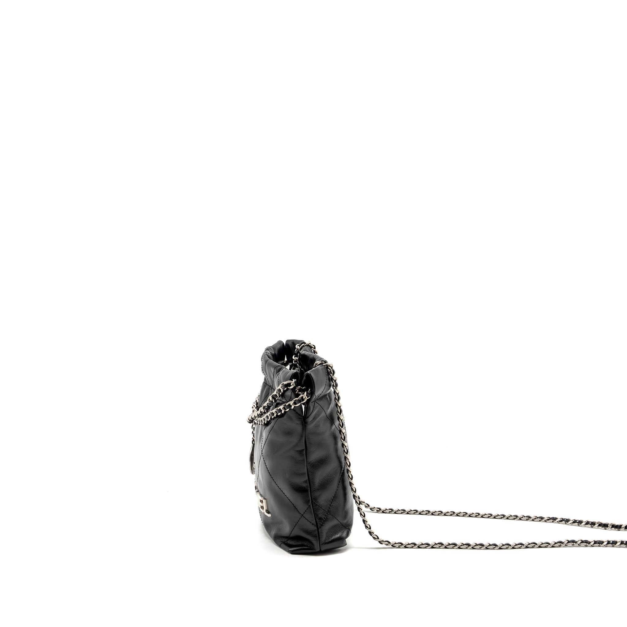 Chanel mini 22 Bag Shiny Calfskin Black  (Microchip)