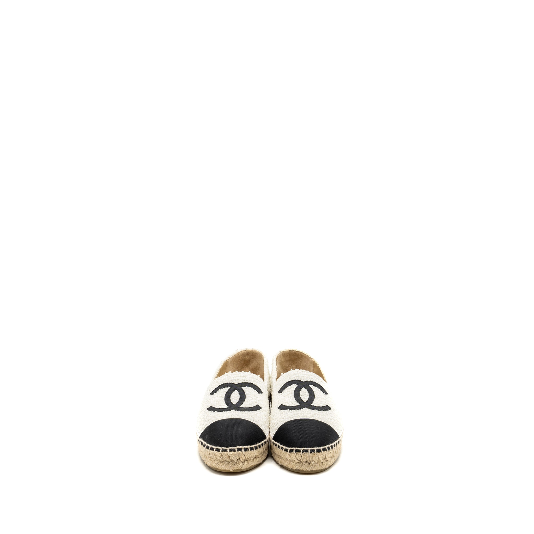 Chanel Size 40 Espadrilles white / black