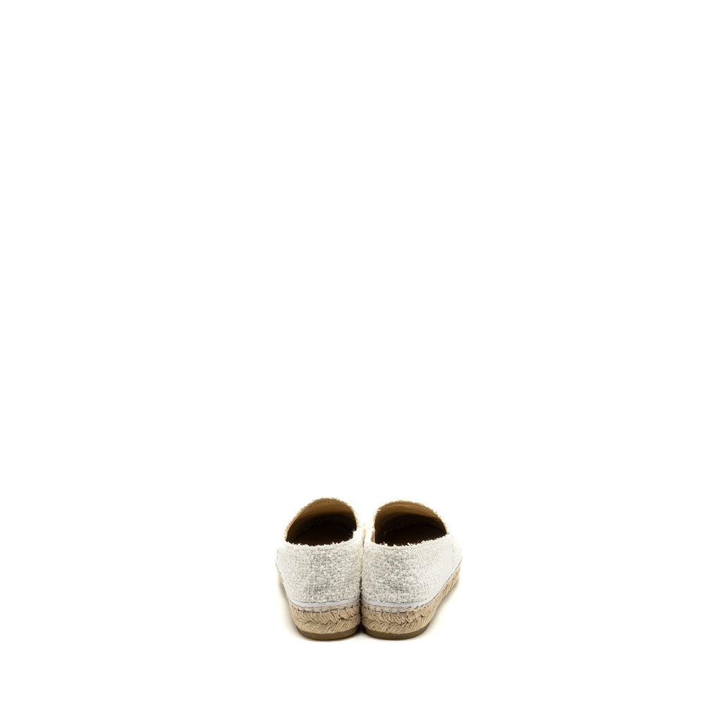 Chanel Size 40 Espadrilles white / black