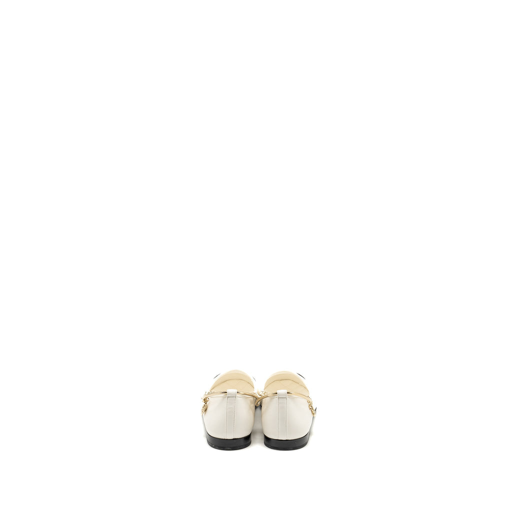 Chanel size 38.5 ballet flats white / black
