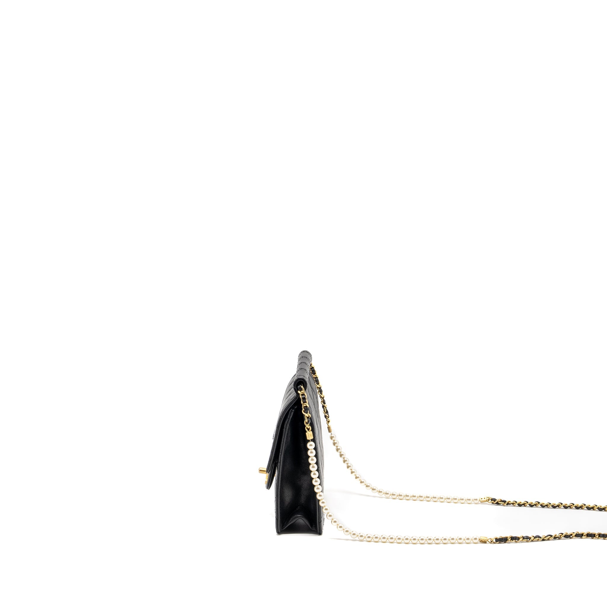 Chanel 19S Pearl Chain Quilted Vertical Flap Bag Lambskin Black