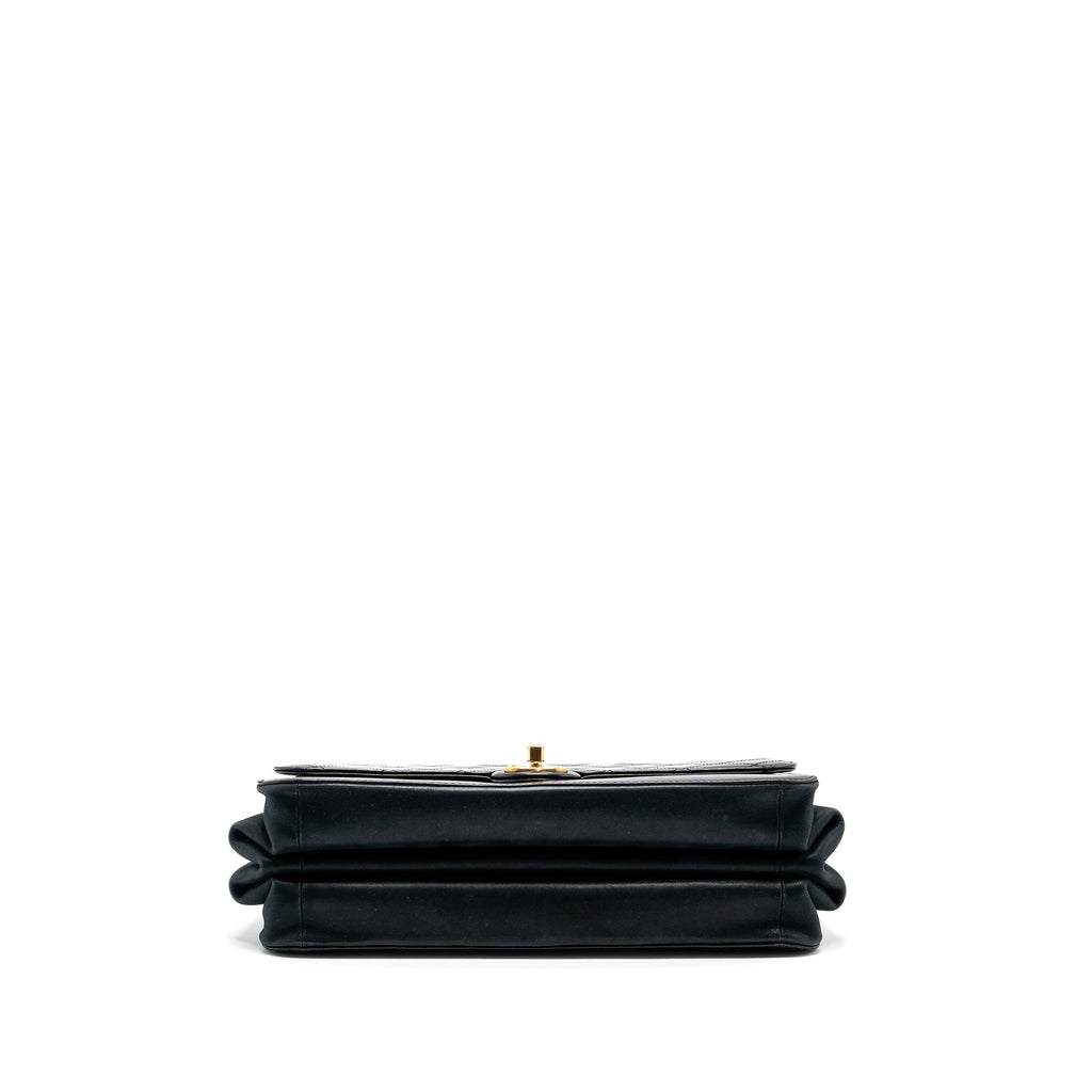 Chanel Flap Bag with chains handle calfskin black