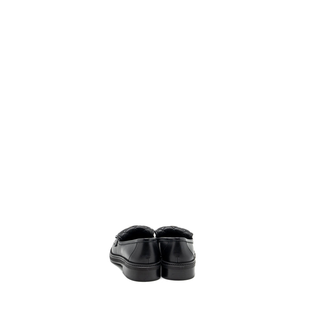 Chanel size 36 CC Turnlock loafers black L
