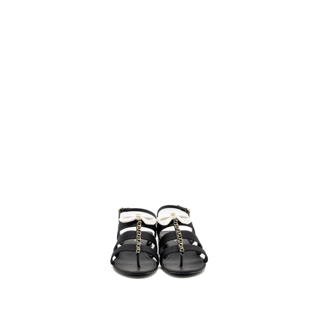 Chanel Size 39 21K Grosgrain Chain CC Logo With White Bow Sandals Black L