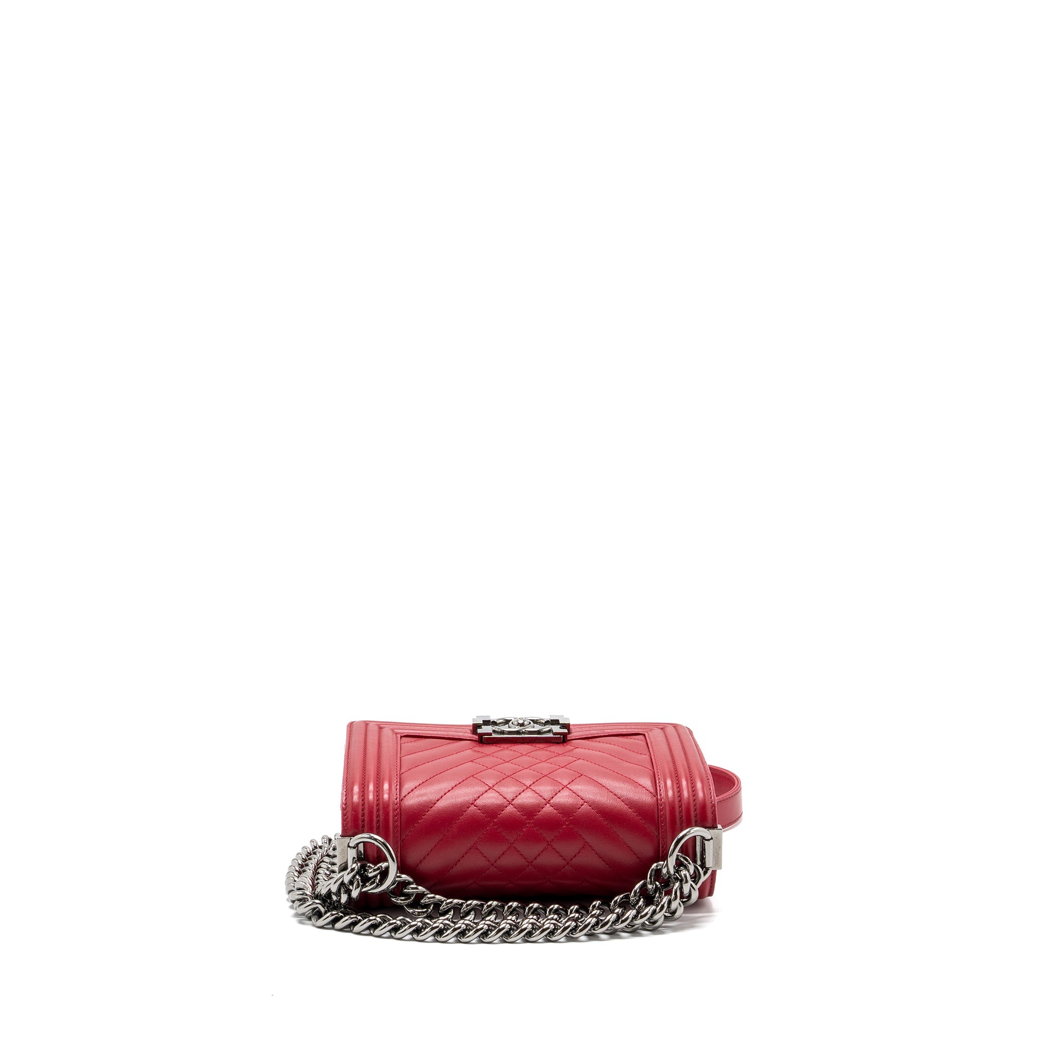 Chanel small boy bag calfskin red
