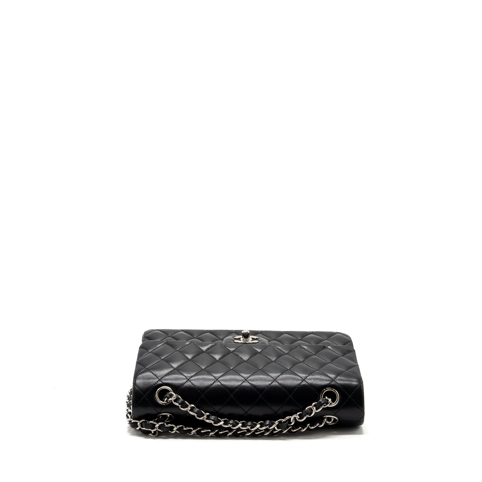 Chanel medium classic double flap bag lambskin black