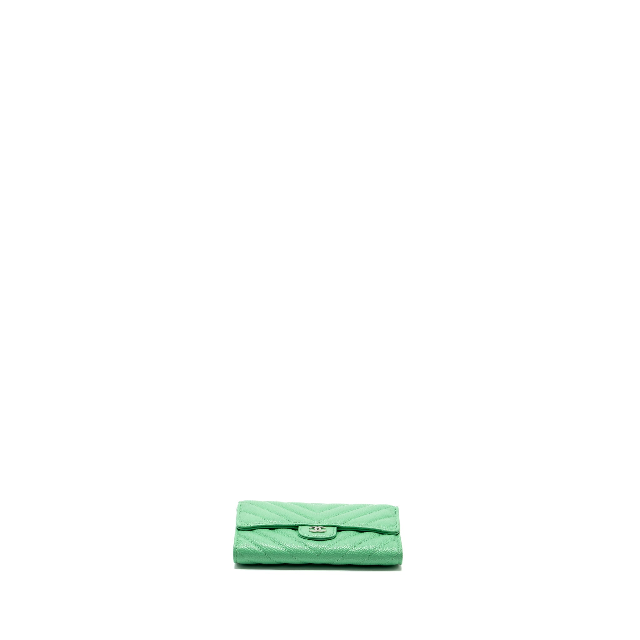 Chanel Classic Flap Wallet Chevron Caviar Green