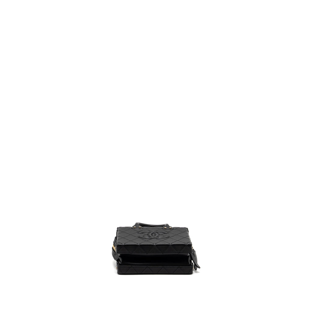 Chanel 22B Small Vanity Case Calfskin Black  (Microchip)