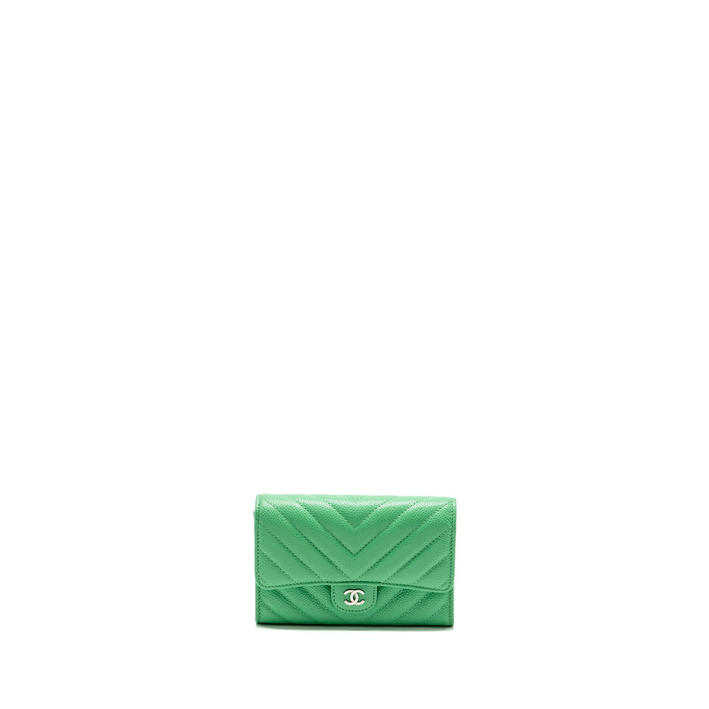 Chanel Classic Flap Wallet Chevron Caviar Green