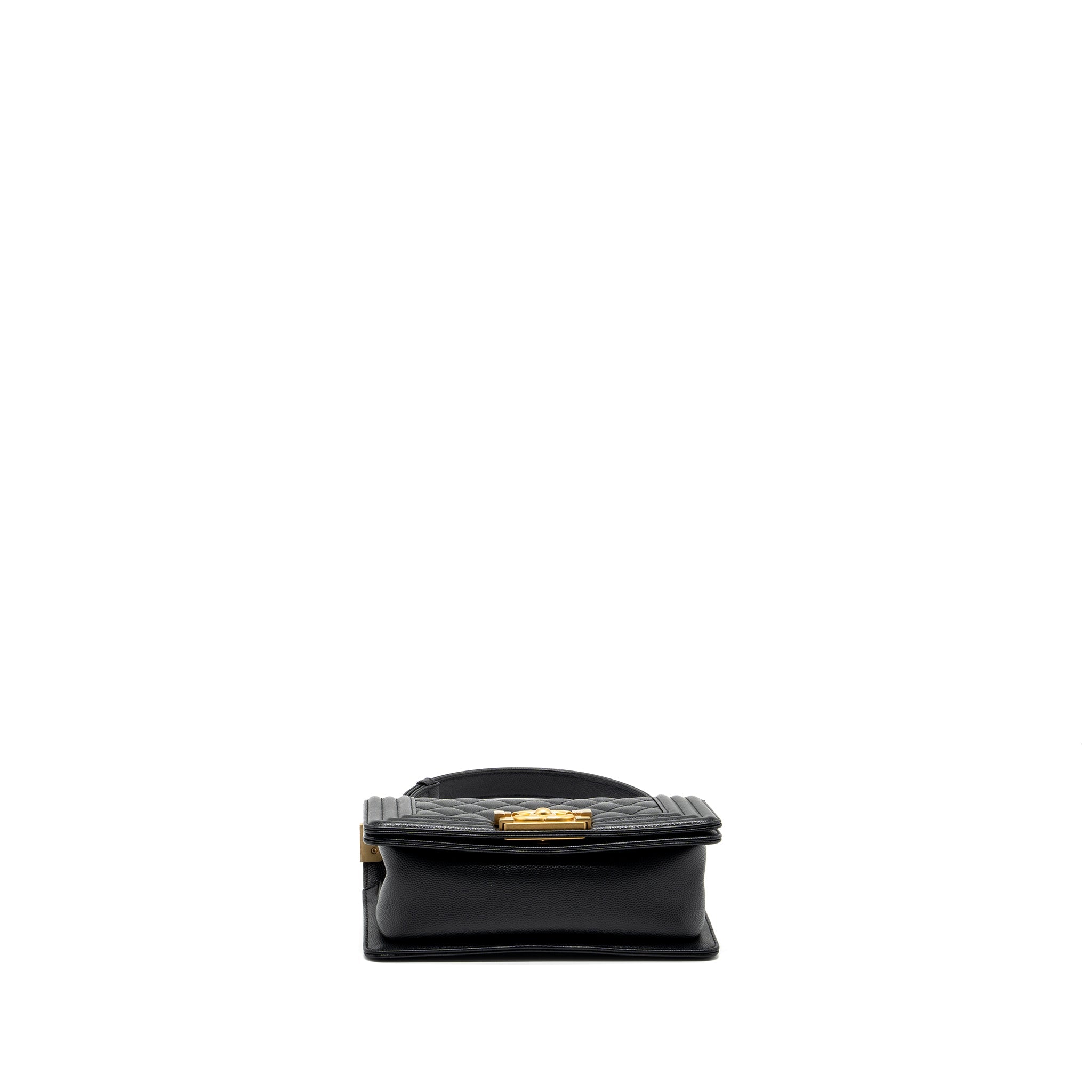 Chanel small boy bag caviar black  (Microchip)