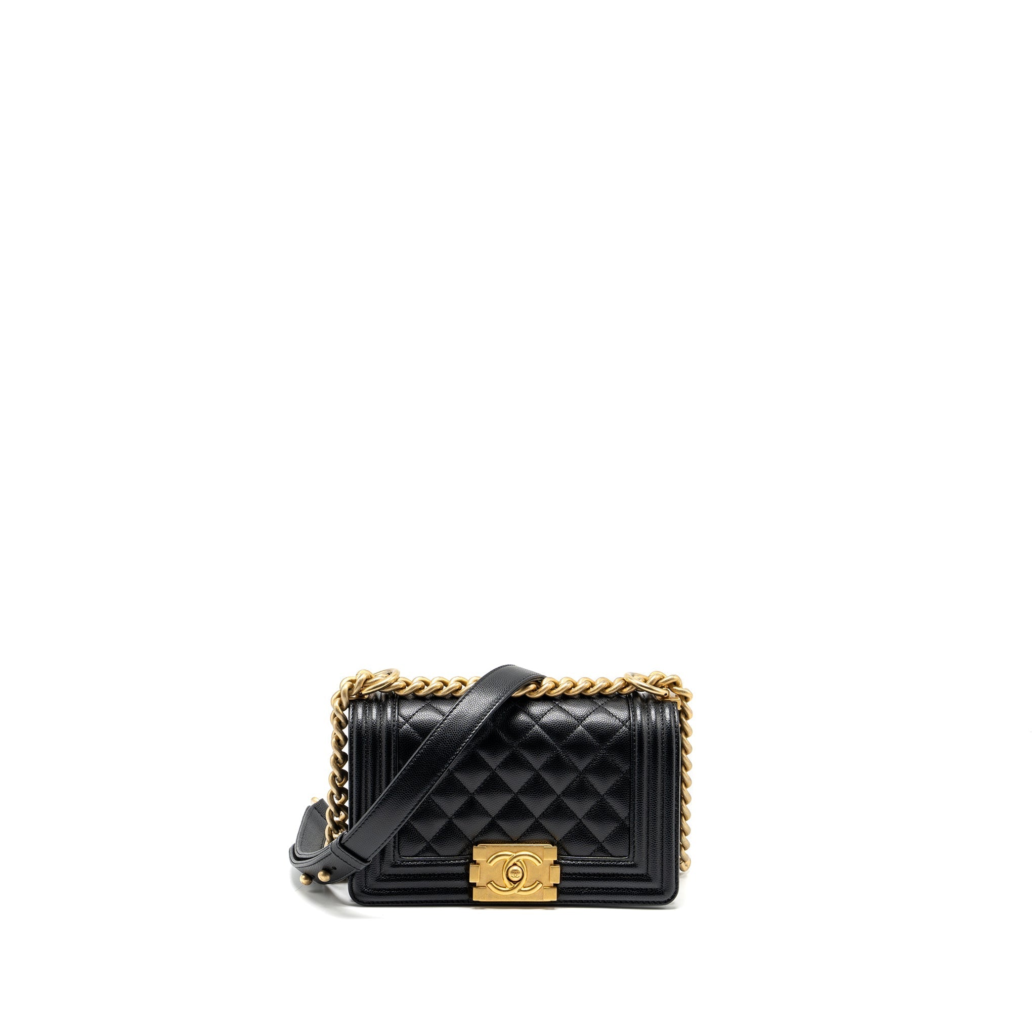 Chanel small boy bag caviar black  (Microchip)