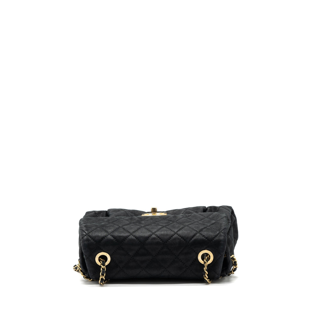 Chanel quilted seasonal flap bag Calfskin Iridescent black with