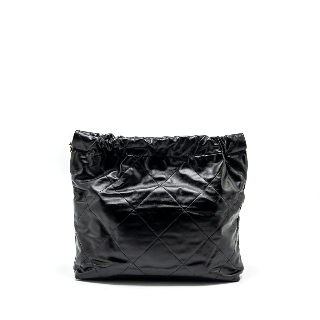 CHANEL medium 22 Bag Shiny Calfskin Black