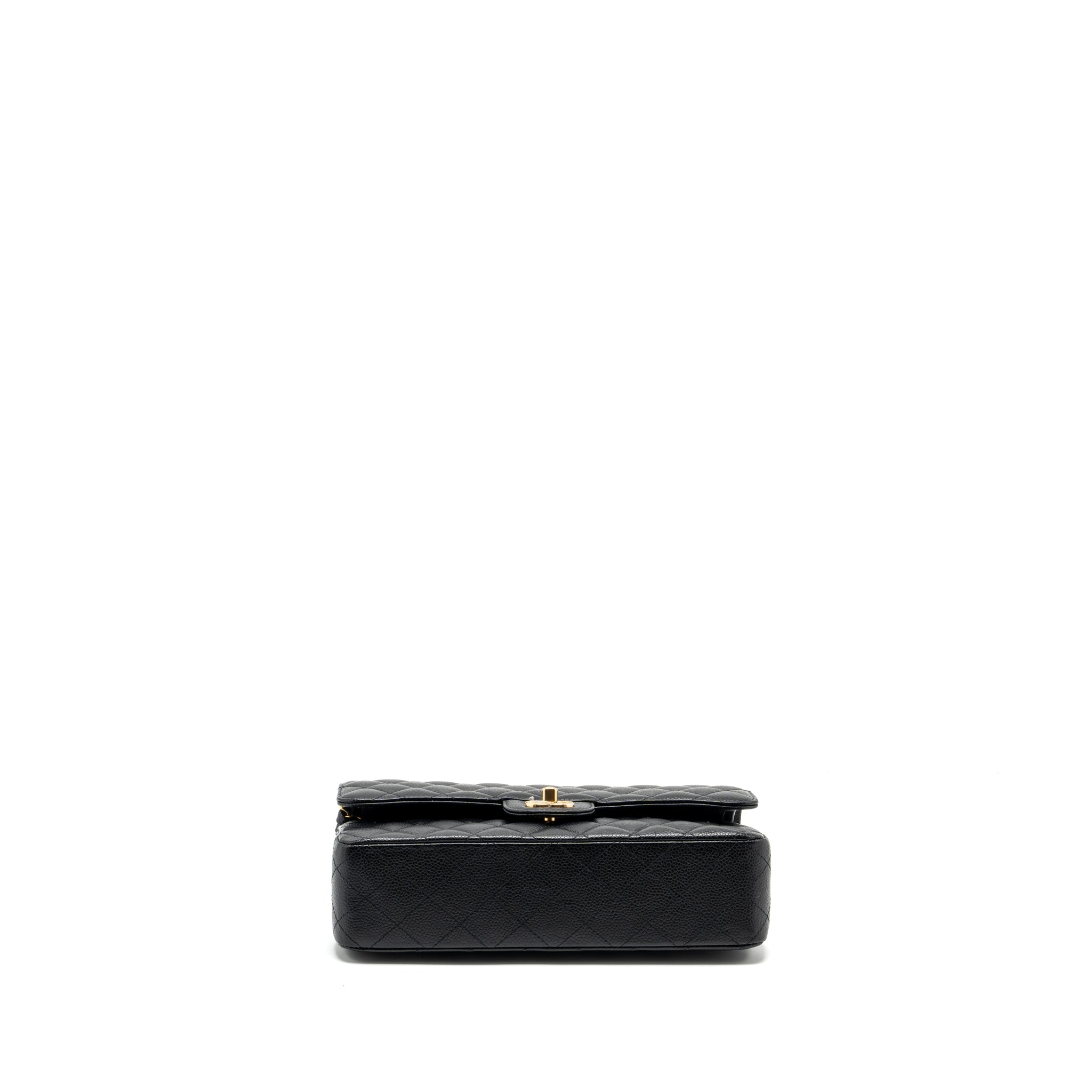 Chanel medium classic double flap bag Caviar black  (microchip)