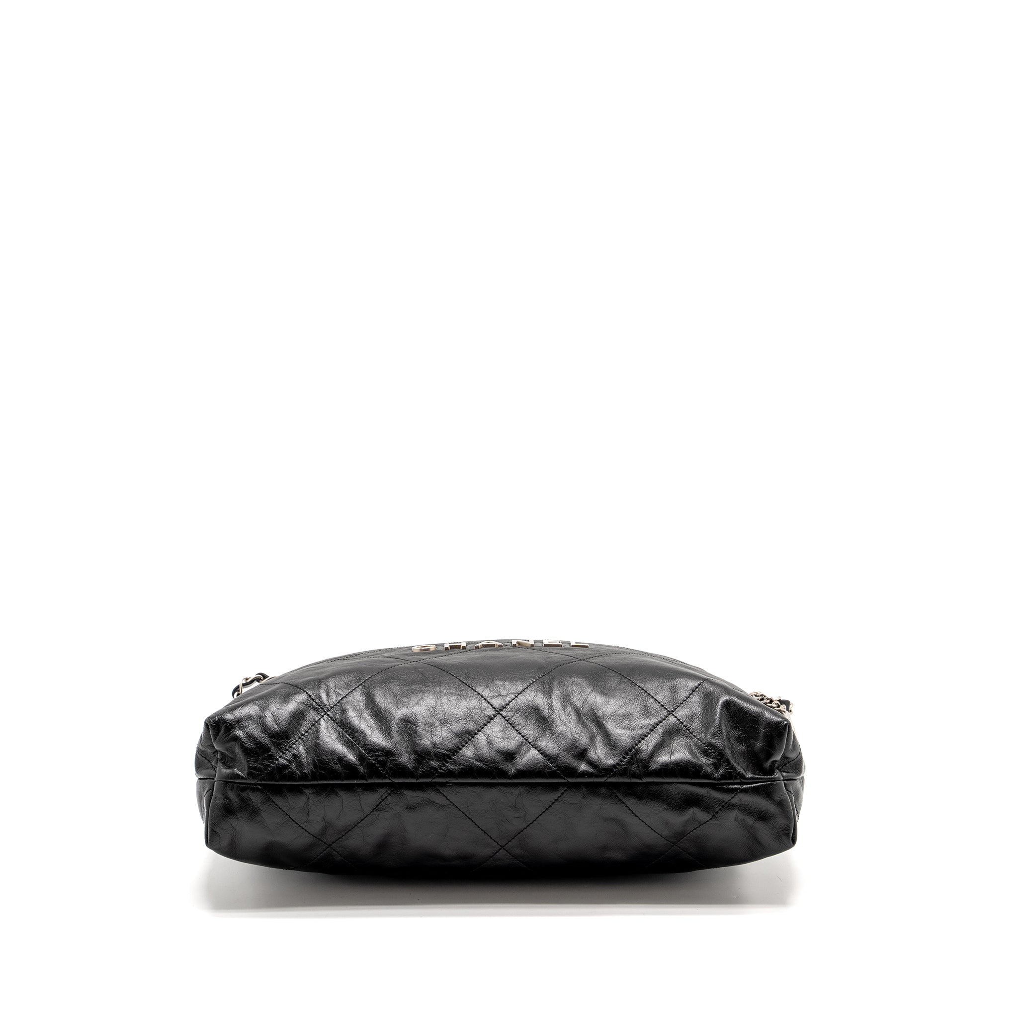 Chanel Medium 22 Shiny Calfskin Black  (microchip)