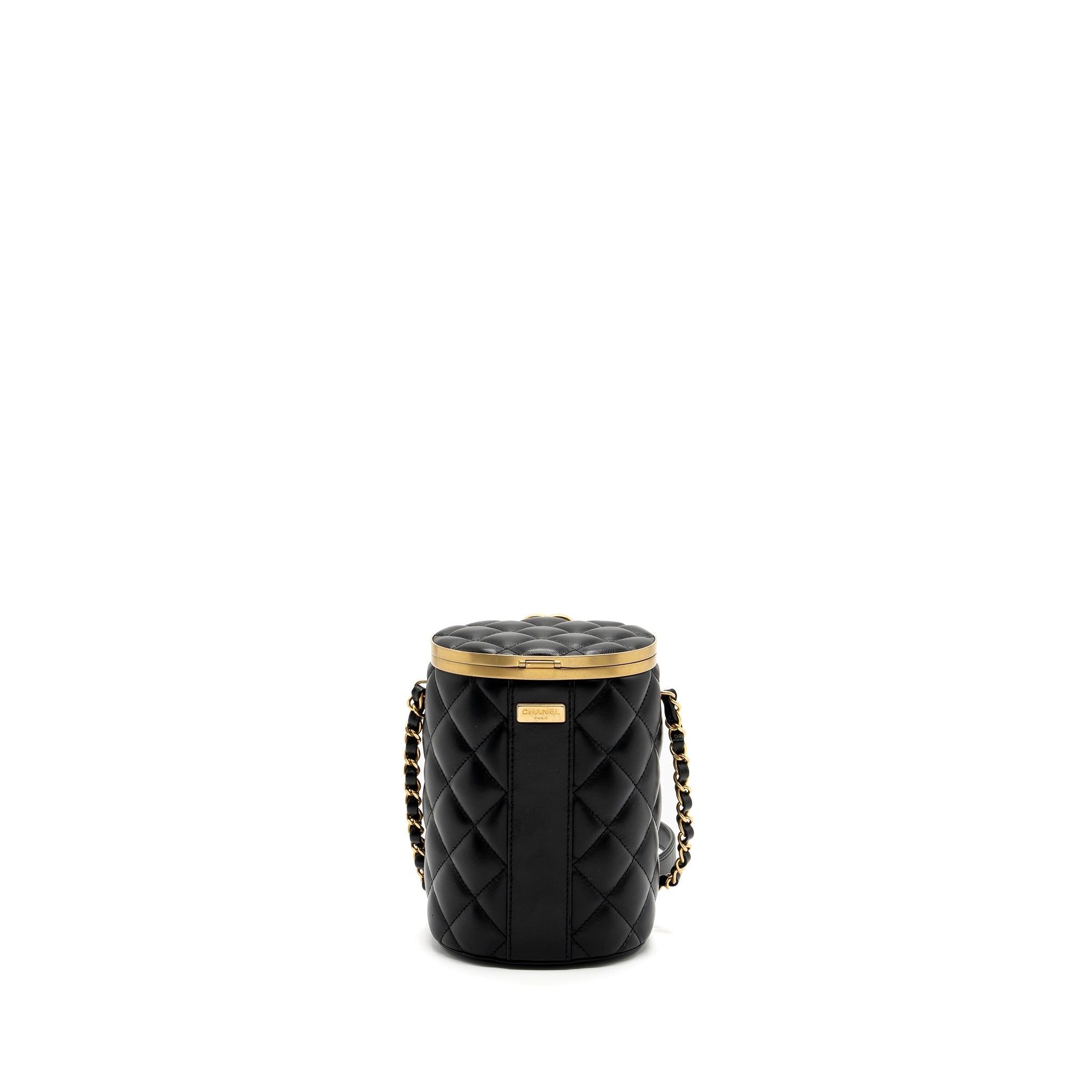 Chanel 21A Vanity With Chain Lambskin Black  (Microchip)