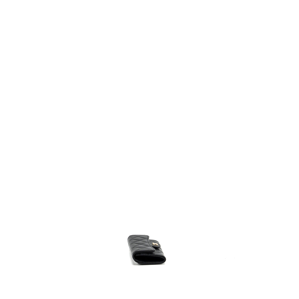 Chanel classic flap card holder caviar black  (microchip)