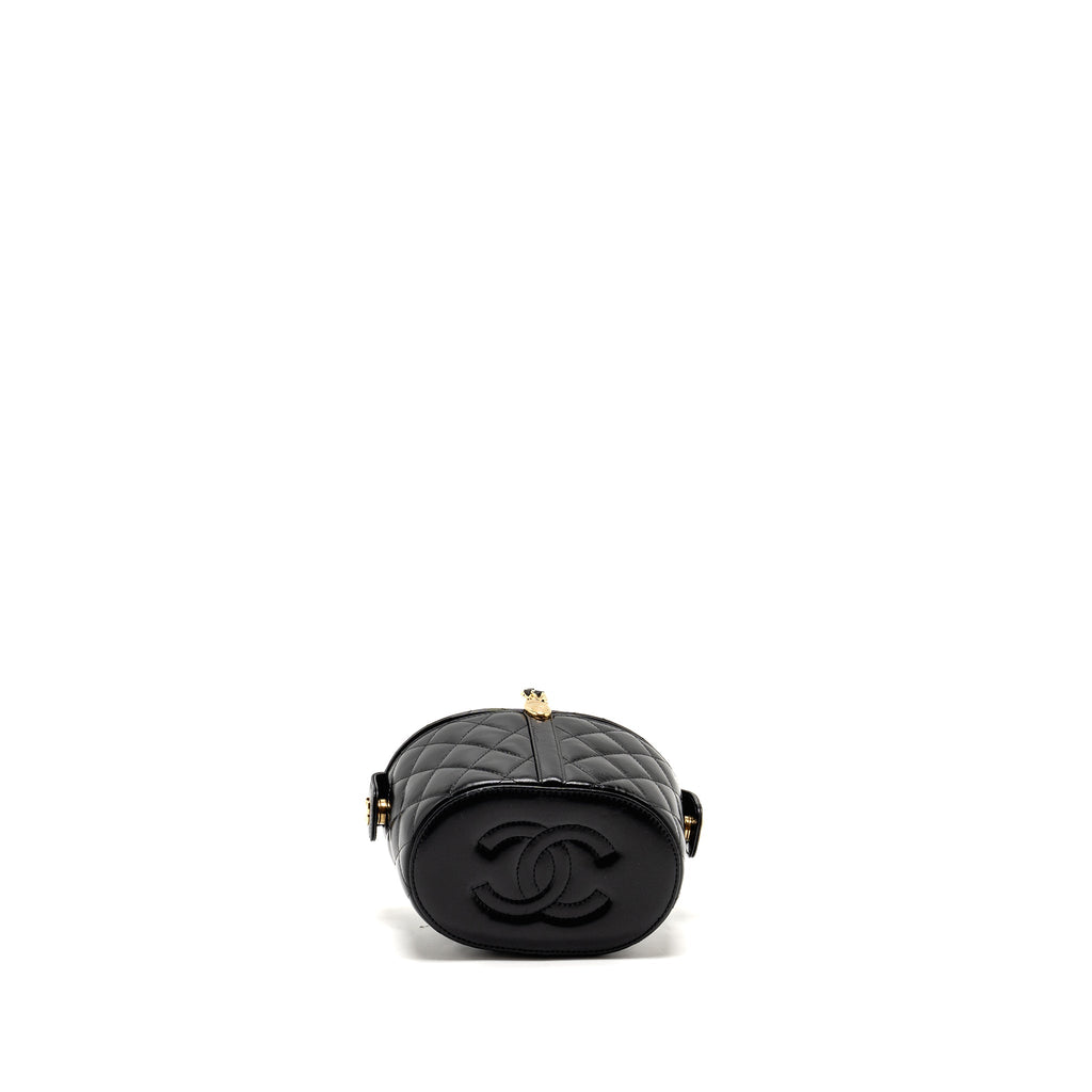 Chanel picnic vanity lambskin black  (microchip)