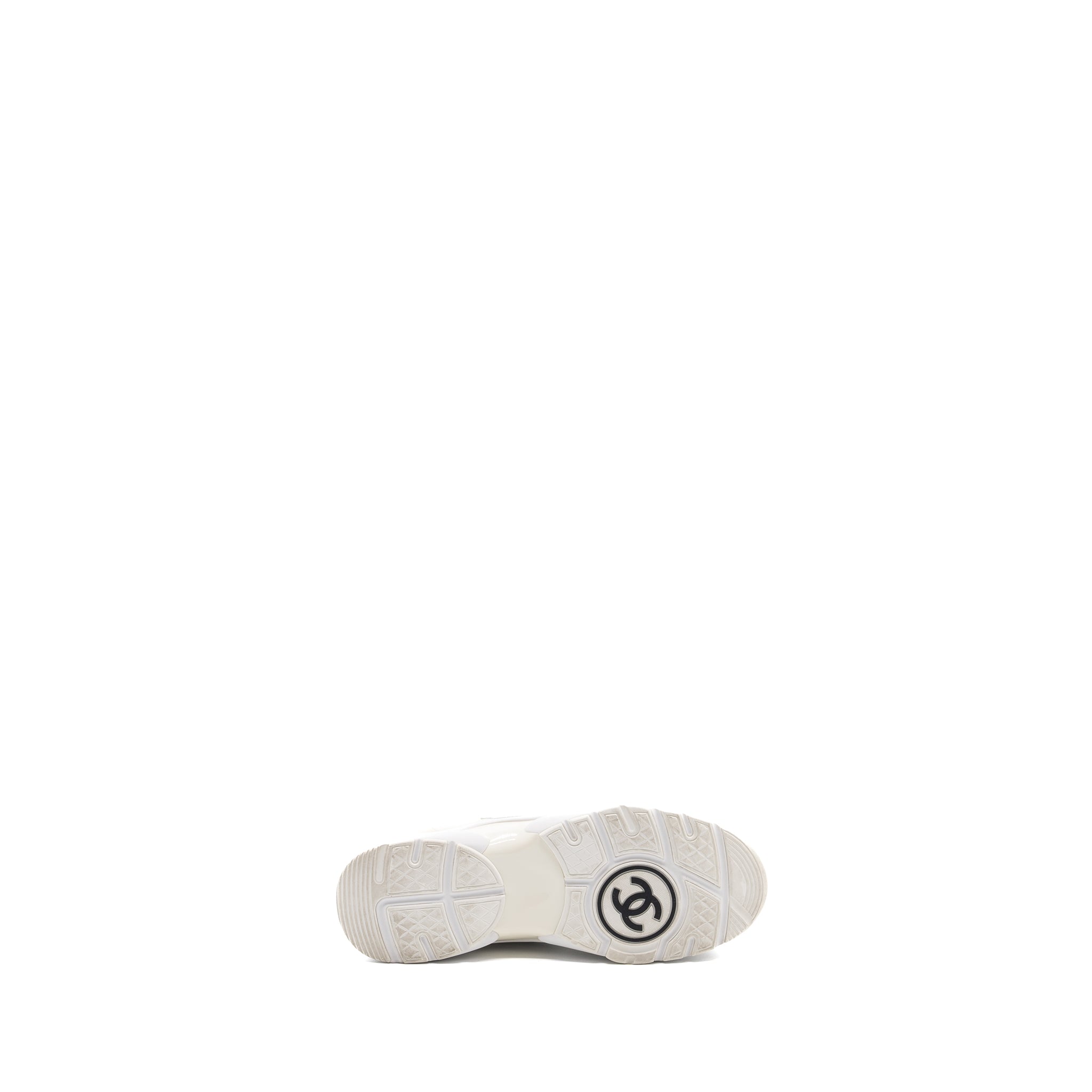 chanel size 39 CC sneakers white