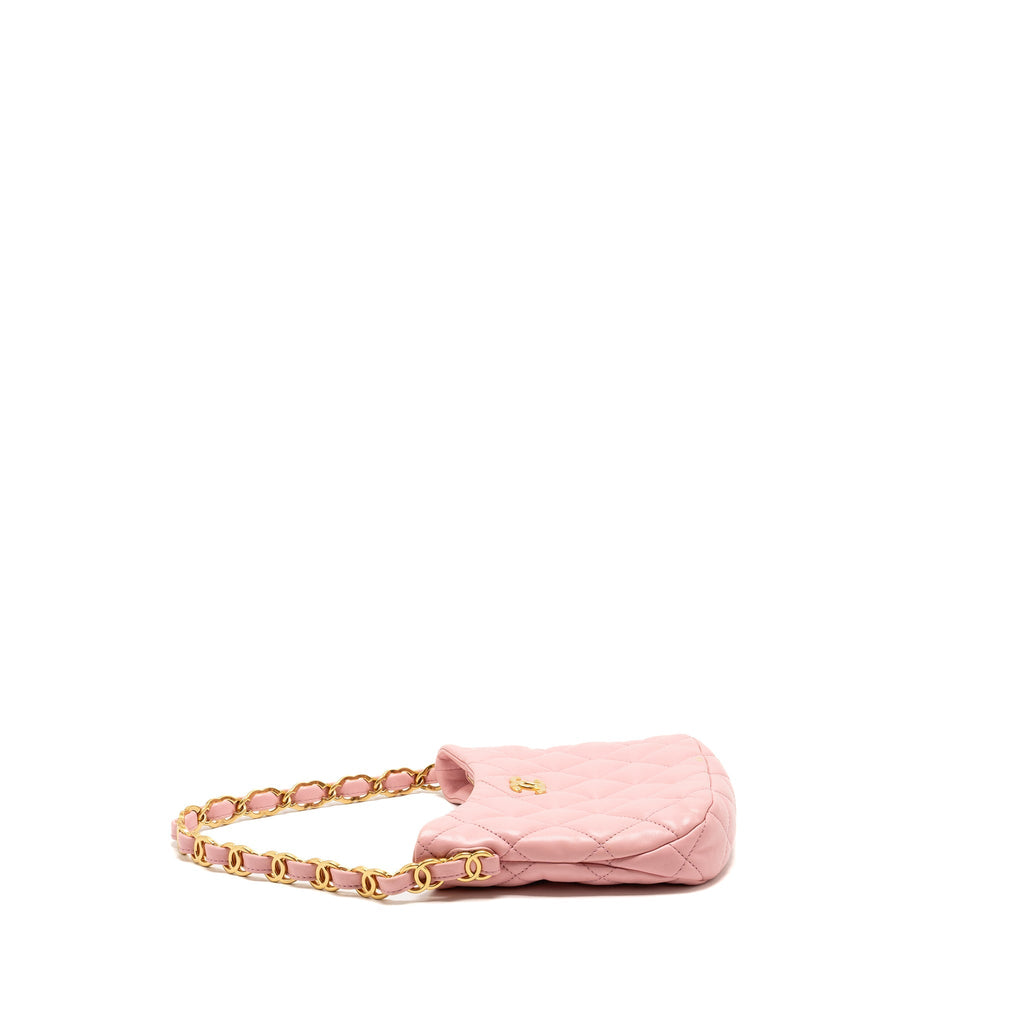 Chanel 22k Hobo Shoulder Bag with Logo Chain Lambskin Pink  (microchip)
