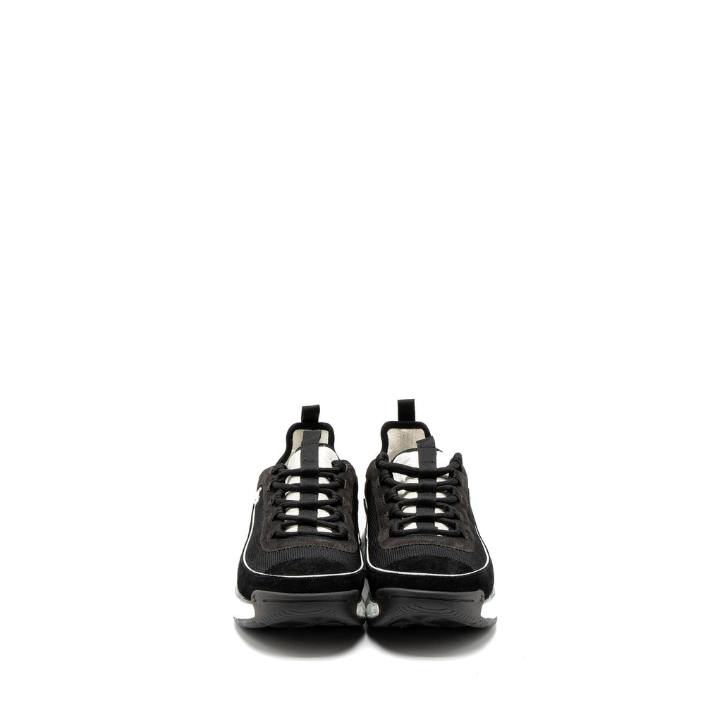 Chanel Size 44 Classic Sneaker Fabric/Suede Calfskin Black/White