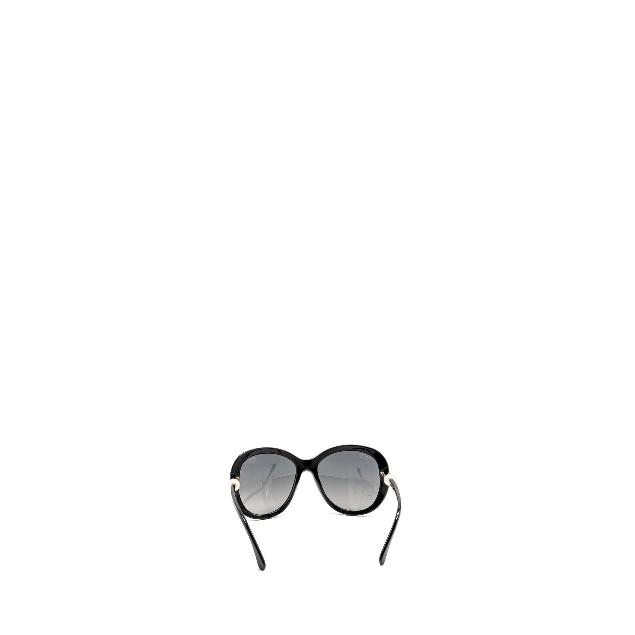 Chanel Sunglasses with Pearl Black
