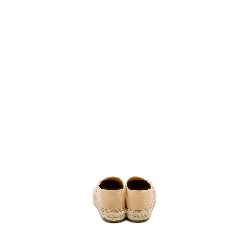 Chanel size 36 Espadrilles Lambskin Beige/Black