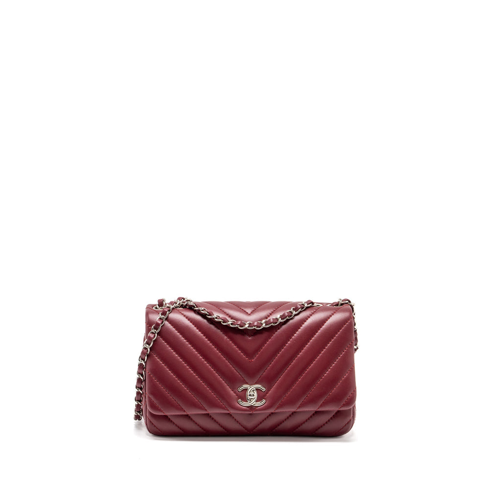 Chanel Chevron Flap bag Lambskin dark red