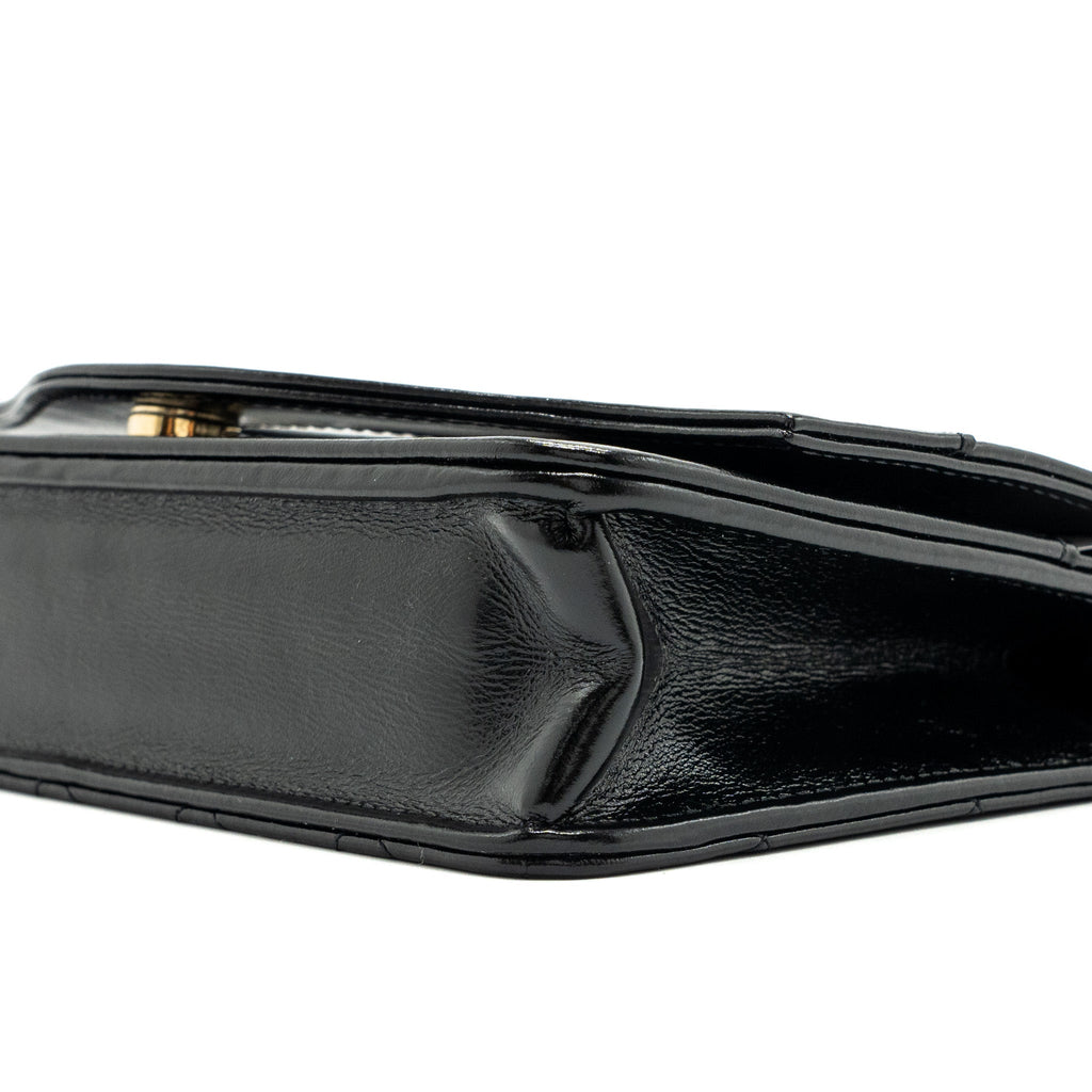 Chanel 24C 31 wallet on chain shiny calfskin black L (Microchip)