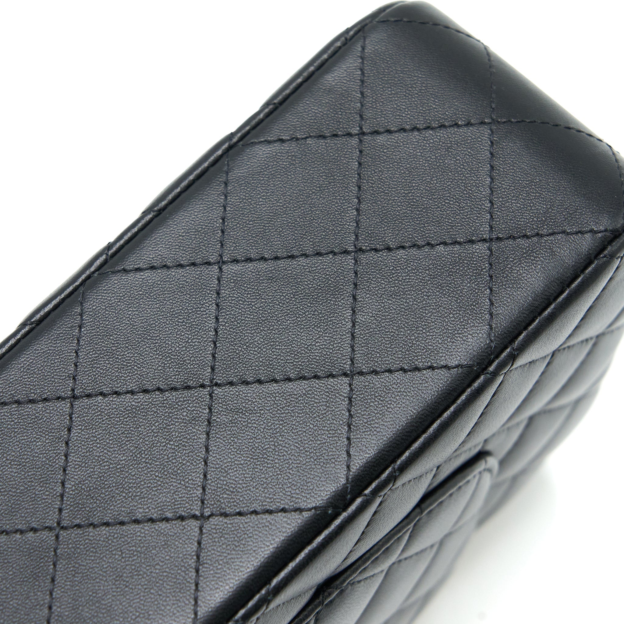 Chanel Medium Classic Flap Bag Lambskin Black R (Microchip)