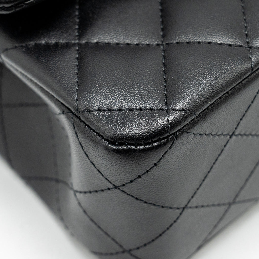 Chanel Medium Classic Double Flap Bag Lambskin Black  (microchip)