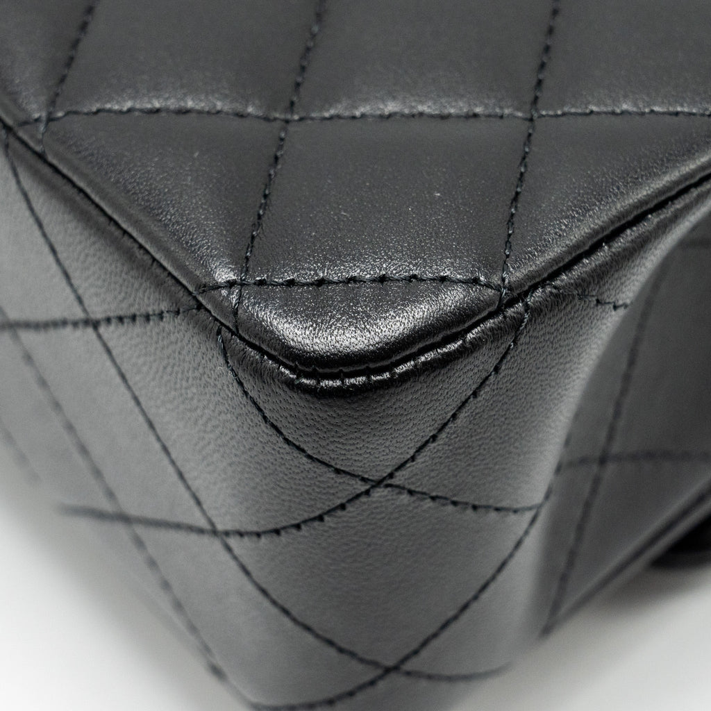 Chanel Medium Classic Double Flap Bag Lambskin Black  (microchip)