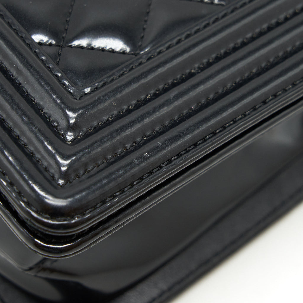 Chanel Medium Le Boy Patent Leather Black L