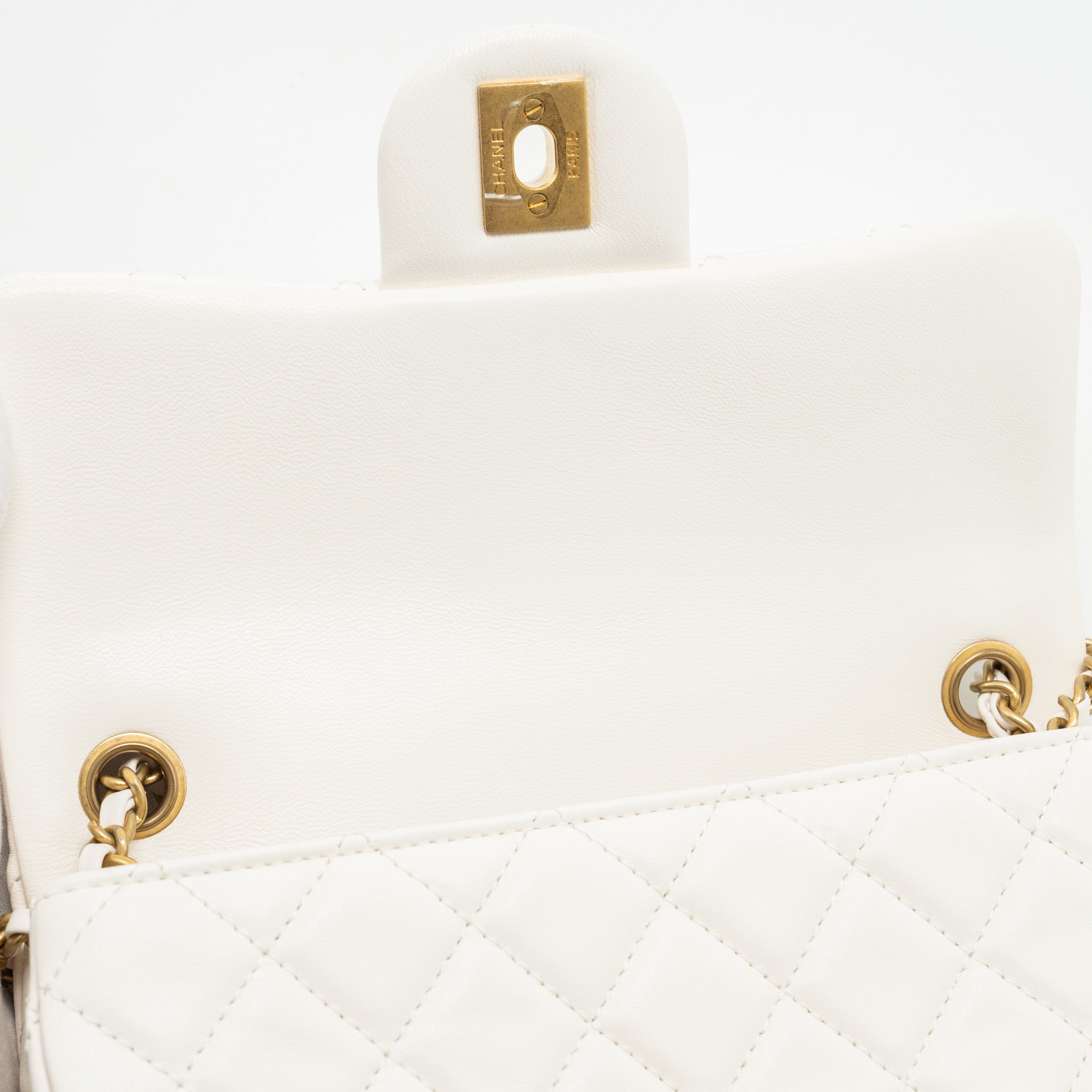 Chanel pearl crush mini rectangular flap bag lambskin White (microchip)