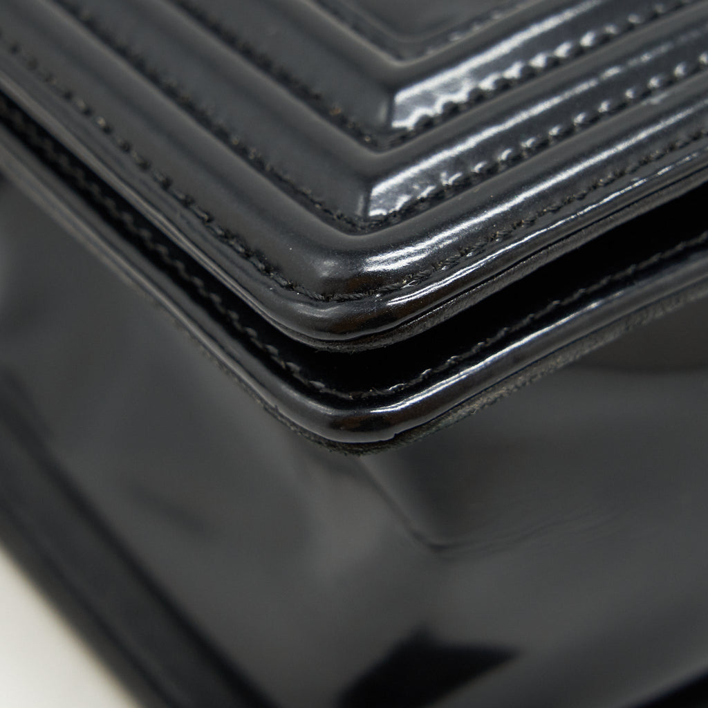 Chanel Medium Le Boy Patent Leather Black L