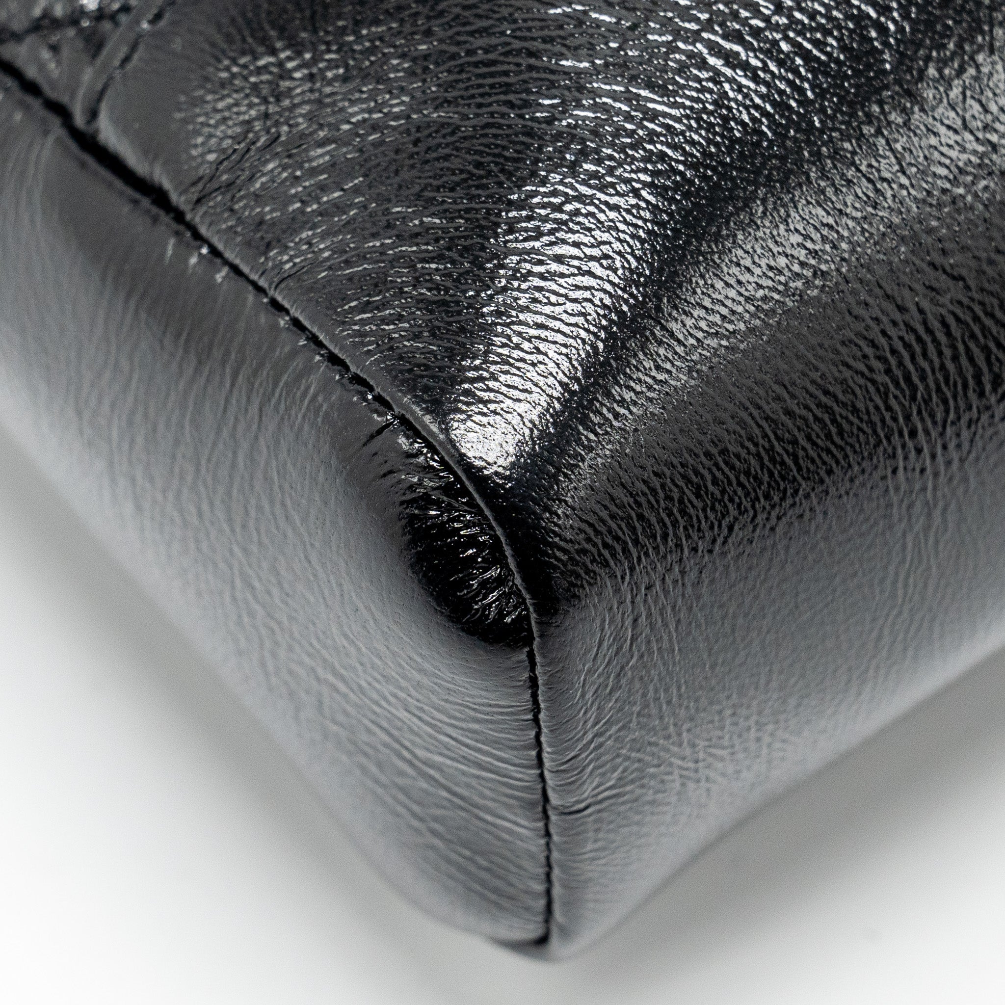 Chanel Mini 31 Bag shiny calfskin black L (microchip)