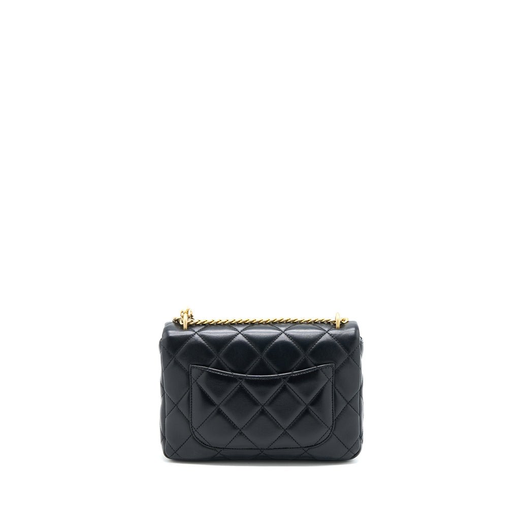 Chanel 22P Enemal Flap Bag Lambskin Black  (Microchip)