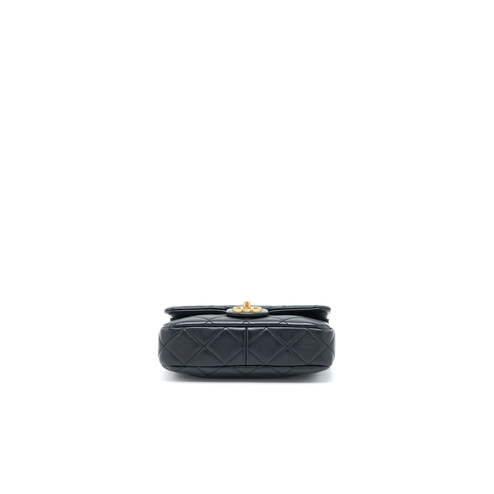 Chanel 22P Enemal Flap Bag Lambskin Black  (Microchip)