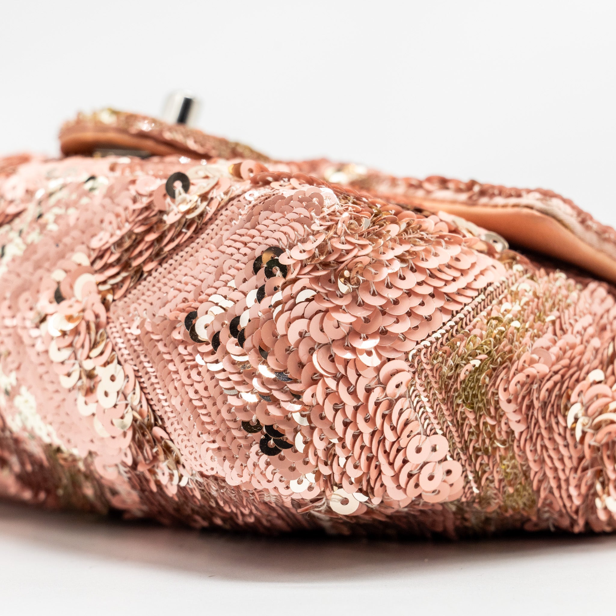 Chanel Chevron Mini flap bag Sequin pink / multicolour