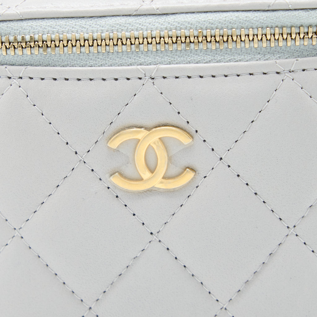 Chanel 21A Top Handle Mini Vanity with Chain Lambskin Light Grey