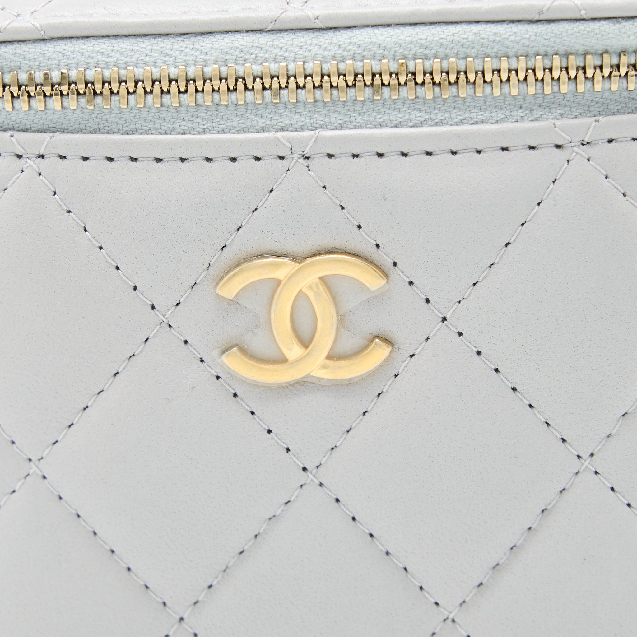 Chanel 21A Top Handle Mini Vanity with Chain Lambskin Light Grey